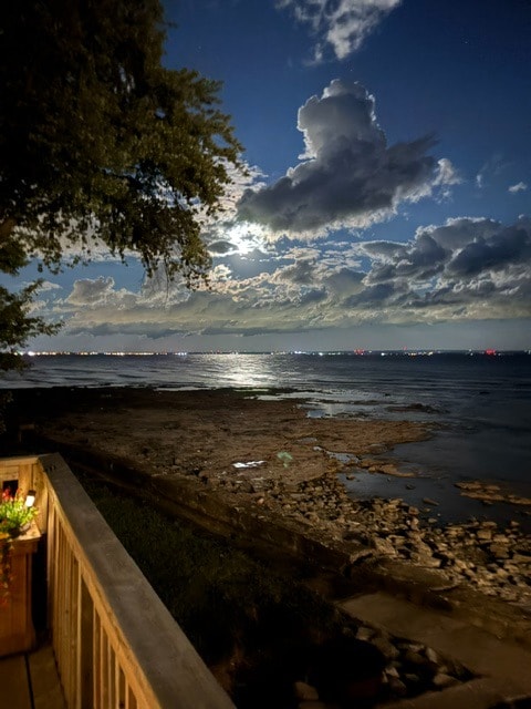 Lake Erie shoreline view from Moonlight Lakehouse